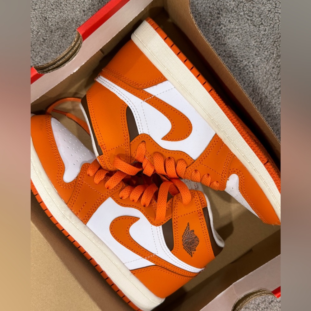 Orange and Brown Nike!
Size Kids 13!